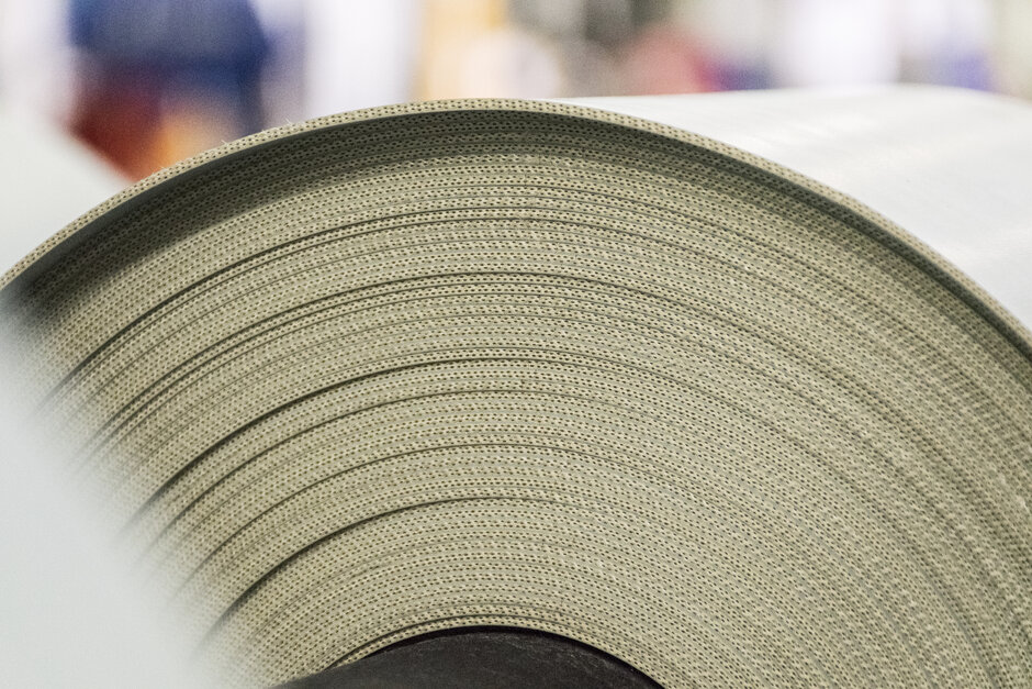 Materials for folding & corrugated bellows | HÜBNER Group