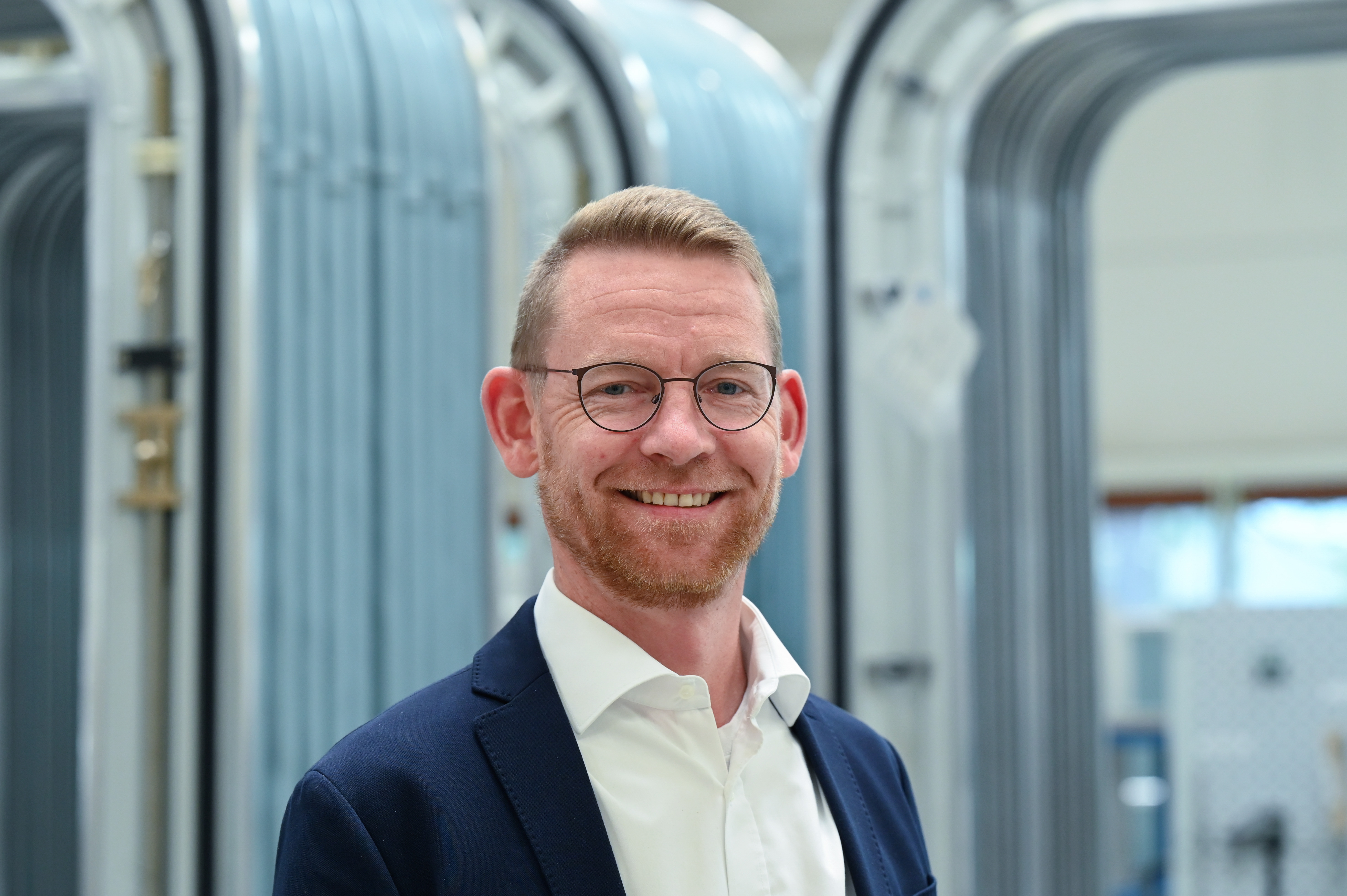 ICE 3 fleet is on the rails with refurbished HÜBNER gangways ...